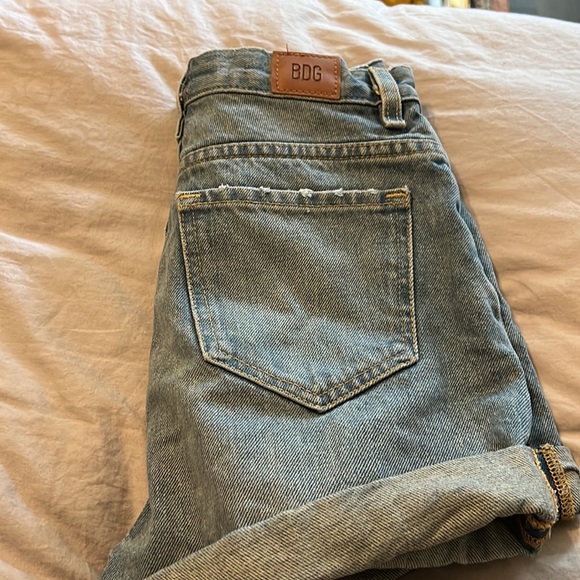 BDG high rise short - Picture 3 of 3